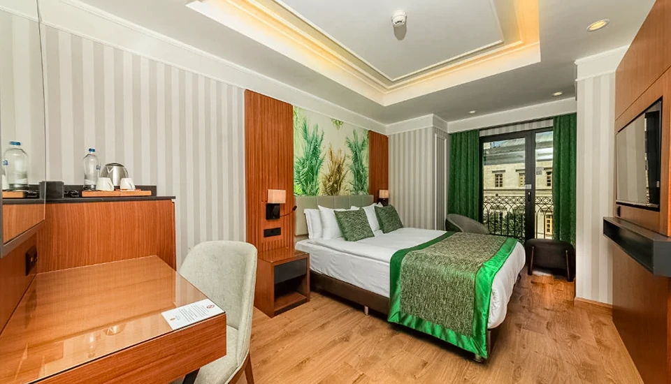 هتل موکارناس پرا استانبول